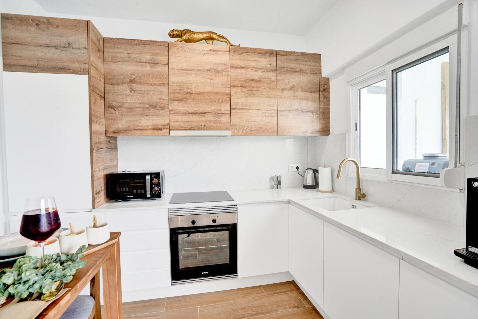 Seaview Beachlove Les Deveses Apartment *