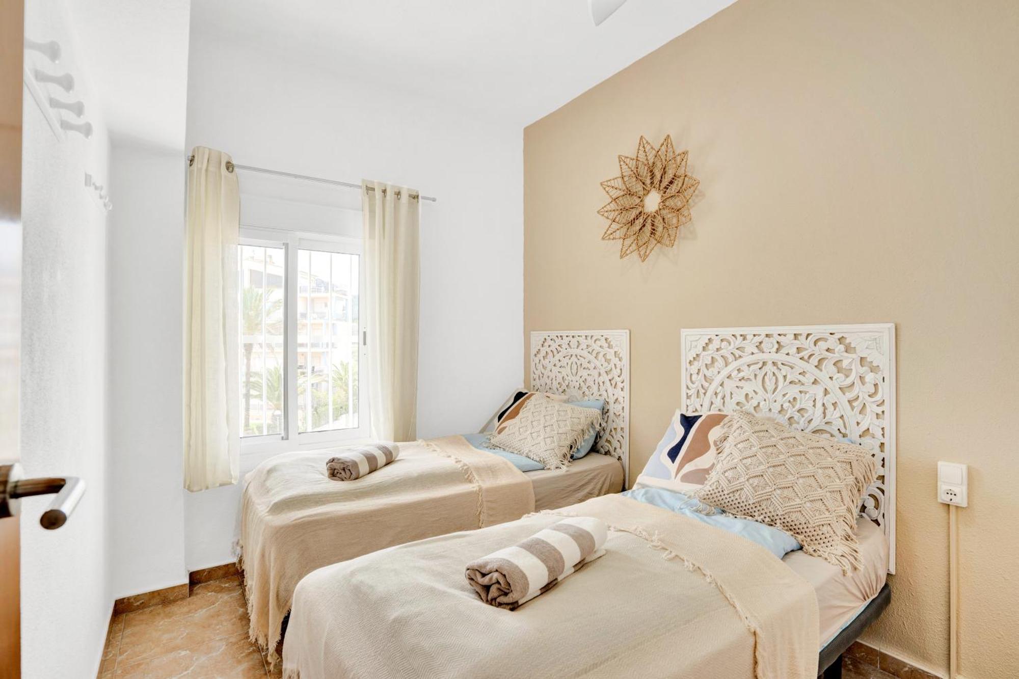 Seaview Beachlove Les Deveses Apartment
